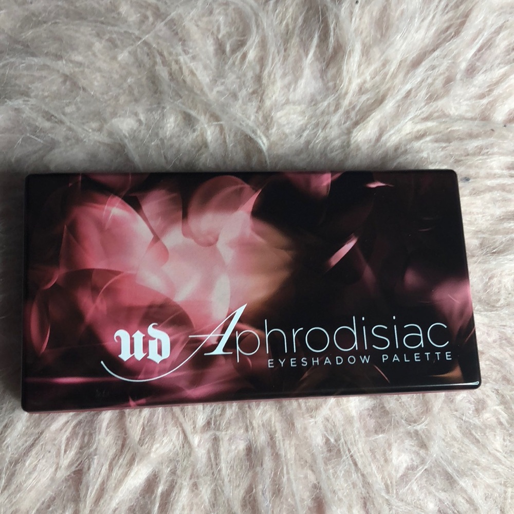 Aphrodisiac Eyeshadow Palette by Urban Decay